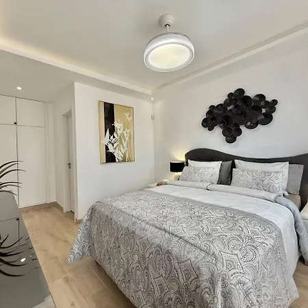 Paulmarie With Sunny Terrace Ocean View Lägenhet