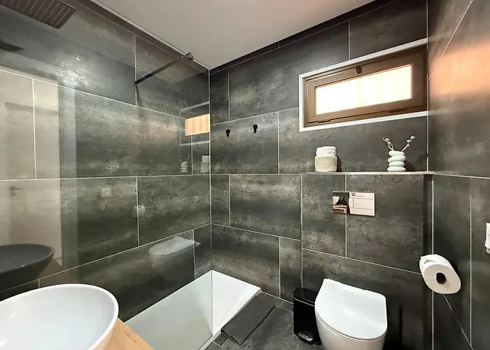 Paulmarie With Sunny Terrace Ocean View *